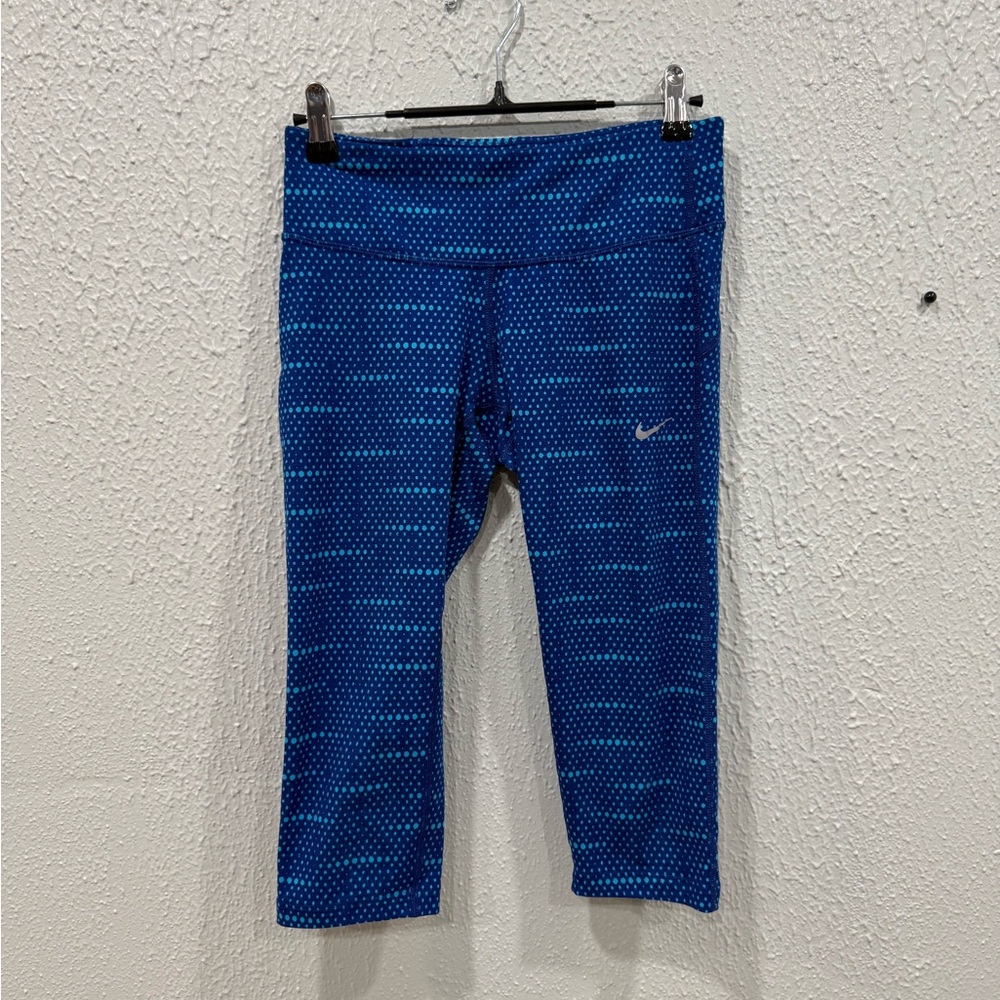 Nike Women’s Size XS Dri-Fit Blue Dot Capri
Leggings Pants Yoga Workout
